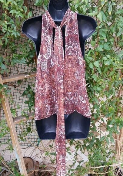 Intermix‎ silk Top - Picture 2 of 4